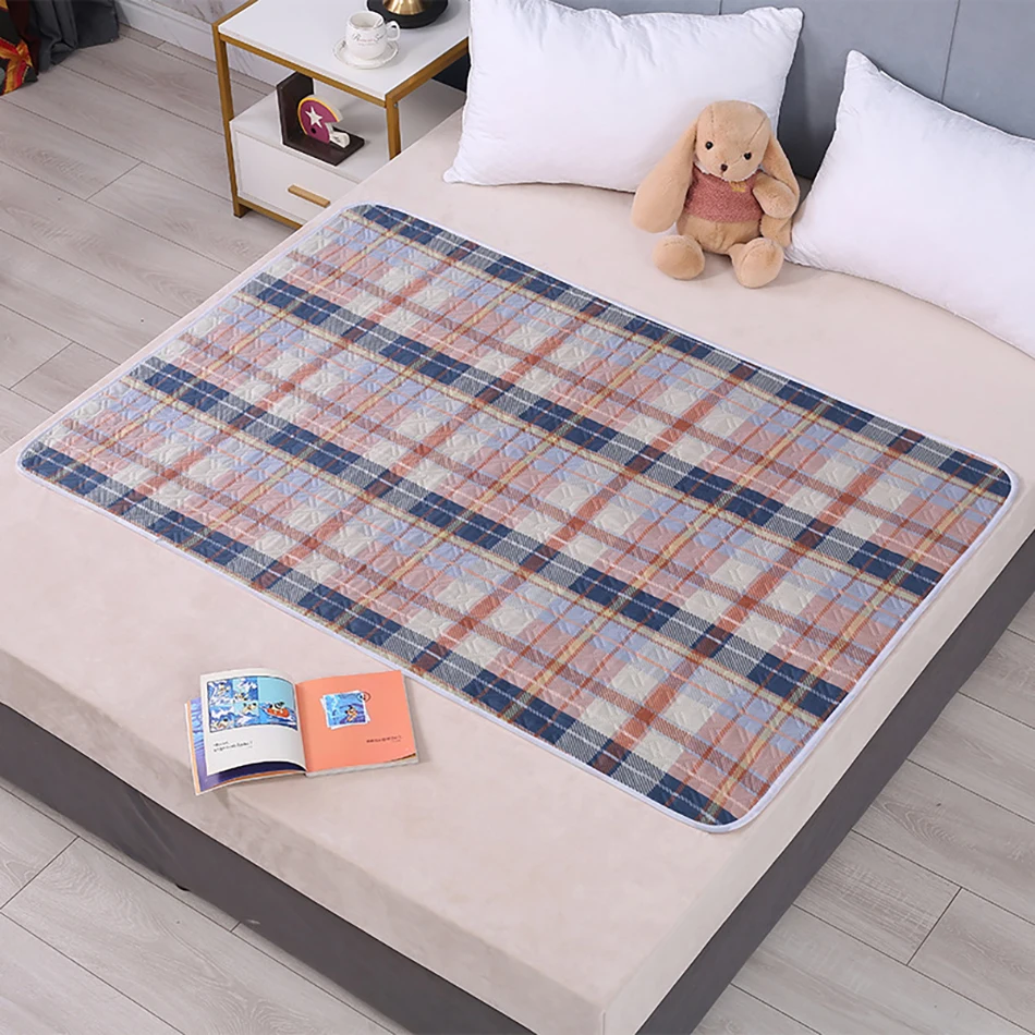 Corazón de dibujos animados de - Changing Table Topper reseña y precio